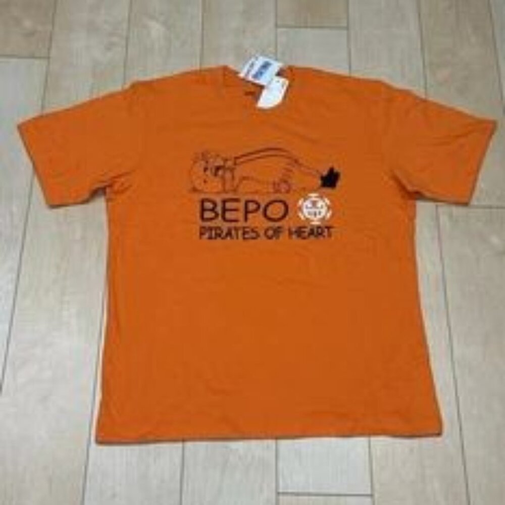 ONE PIECE Uniqlo T Shirt USA M Medium BEPO PIRATES HEART Japanese L Anime Manga